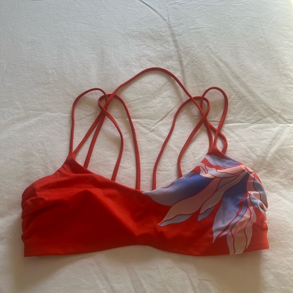 Athleta floral top πΈπΊ - Picture 1 of 3